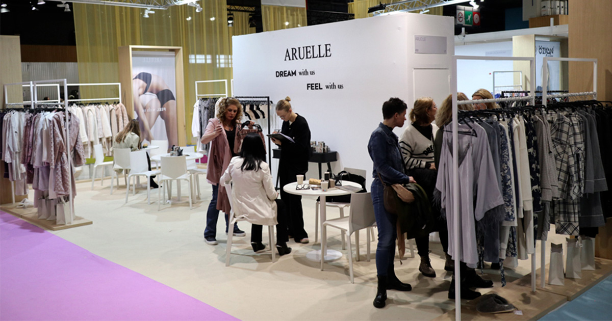 Aruelle на международной выставке  Salon international de la lingerie